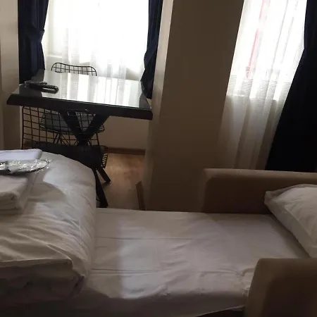 Sunnyaparttaksim 3*
