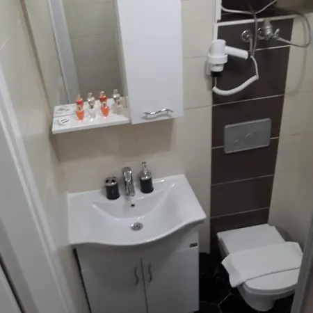 Sunnyaparttaksim Apart Otel 3*